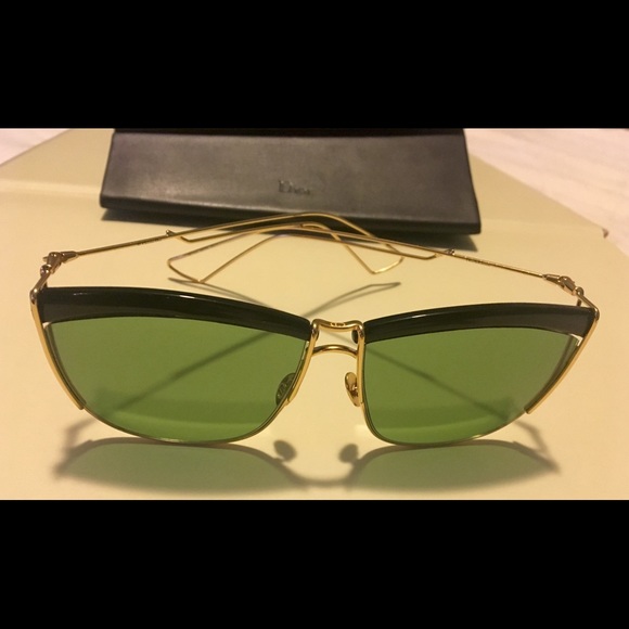Dior Sunglasses new in case - Picture 2 of 8